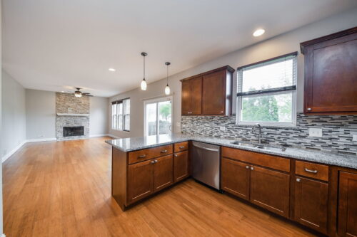 2382 Shiloh Drive, Aurora, IL