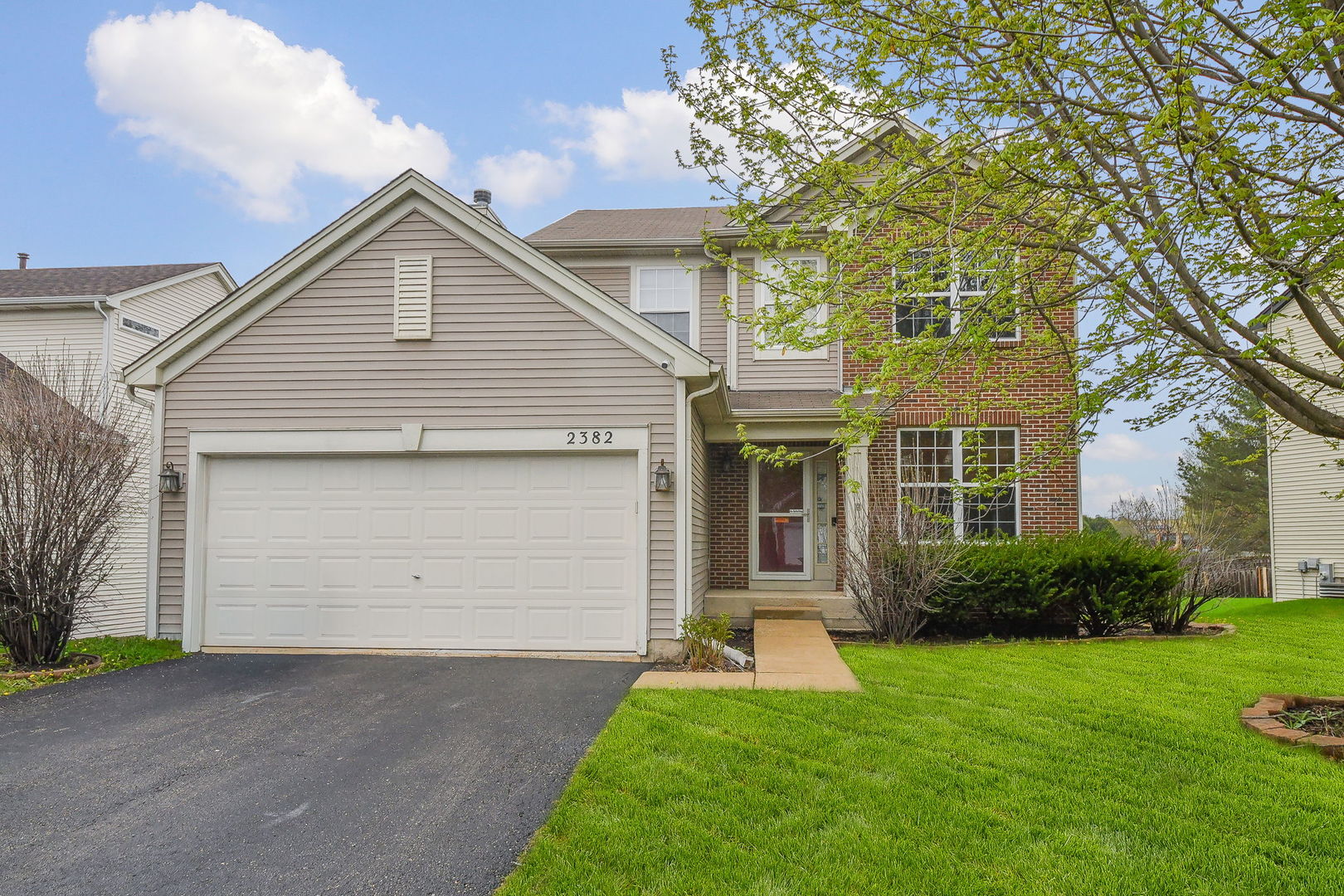 2382 Shiloh Drive, Aurora, IL