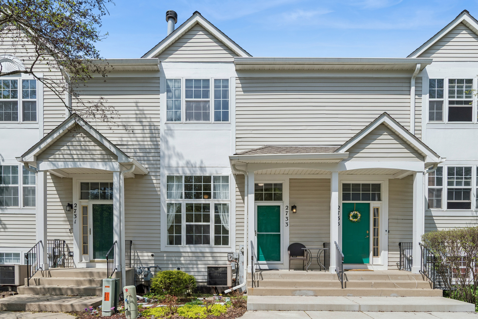 2733 Shelly Lane, Aurora, IL