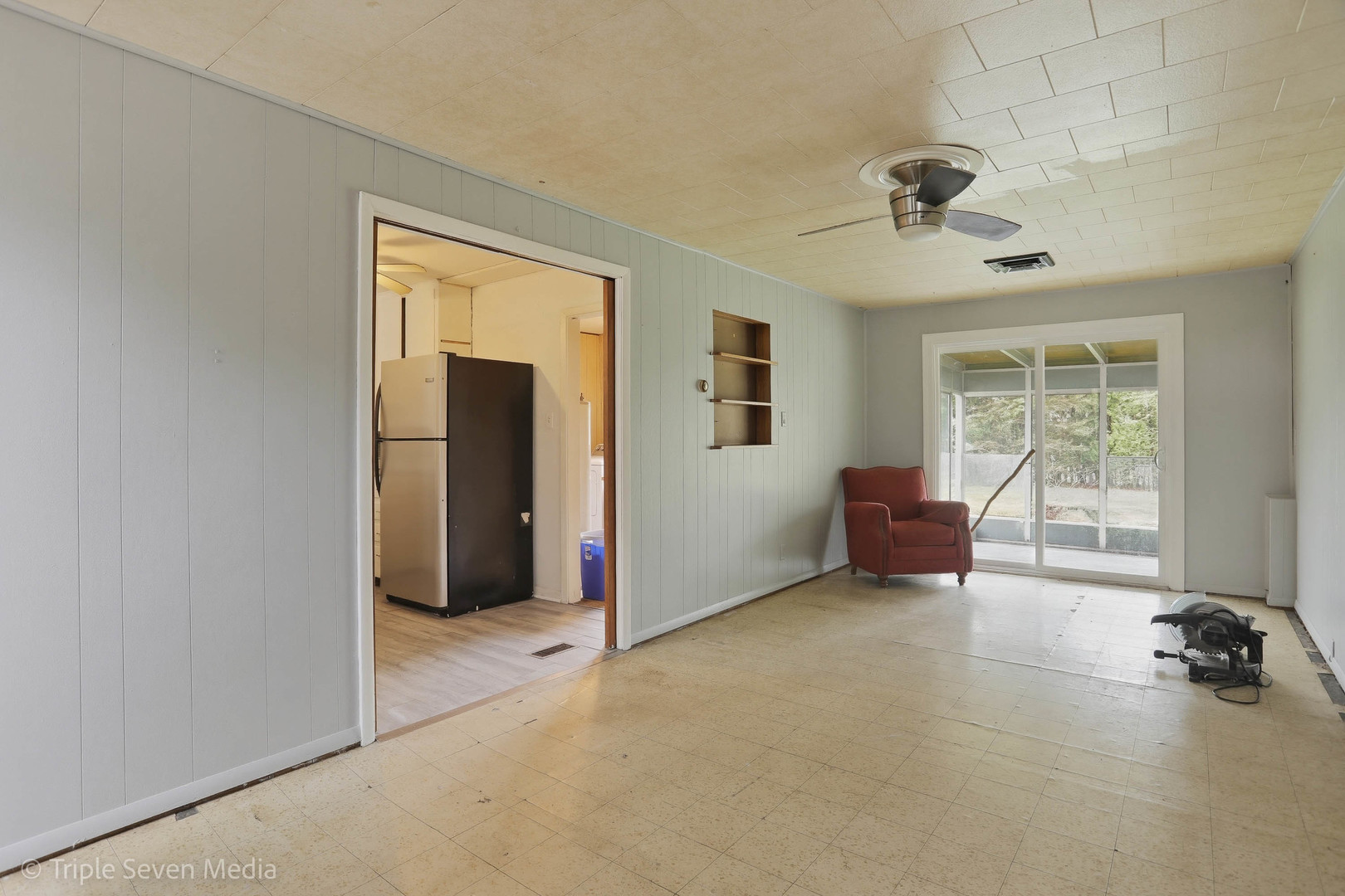 1000 N Bluebonnet Lane, Hoffman Estates, IL