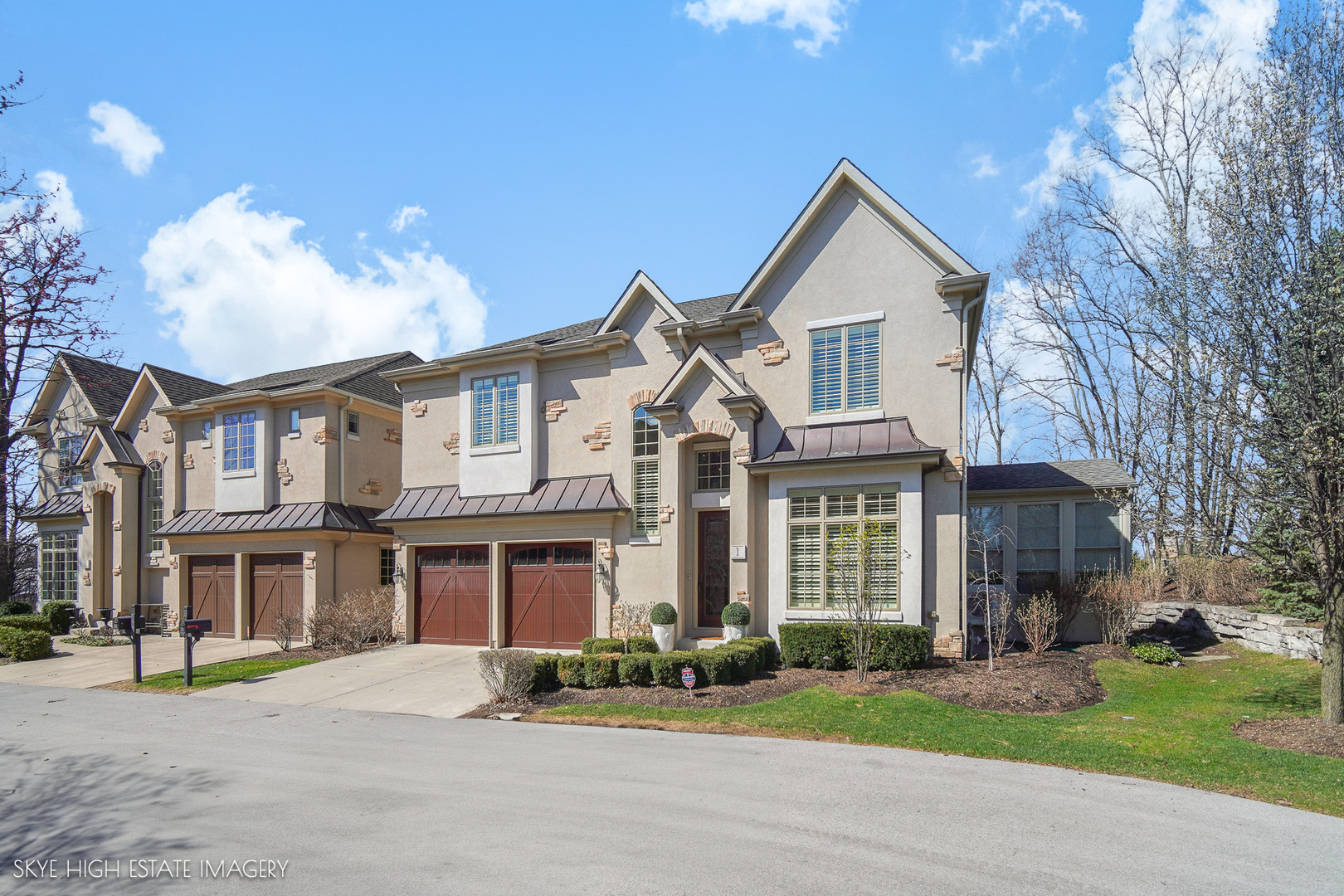 1 Willowcrest Drive, Oak Brook, IL