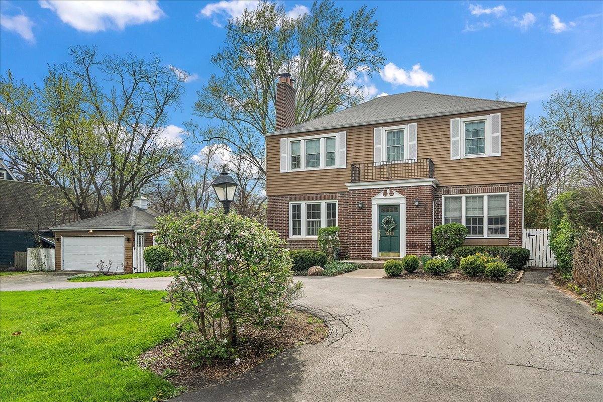 1314 Bunker Avenue, Flossmoor, IL