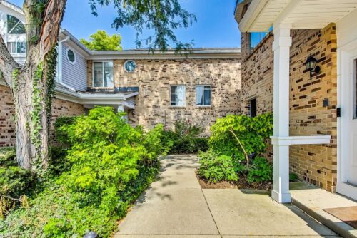 1275 Ranchview Court, Buffalo Grove, IL