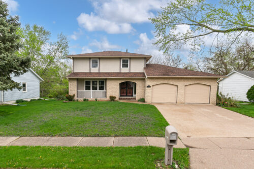 4003 Tanglefoot Terrace, Bettendorf, IA