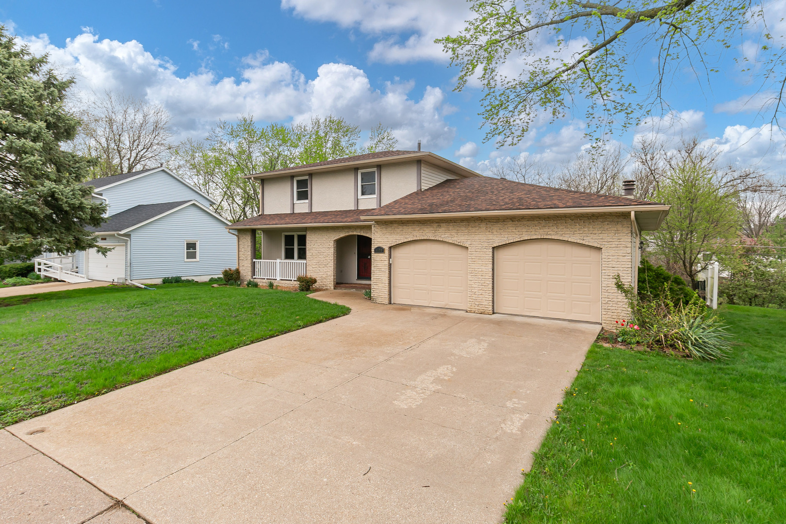 4003 Tanglefoot Terrace, Bettendorf, IA