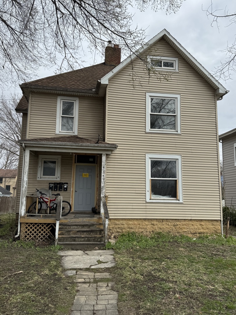 706 Locust Street, Sterling, IL