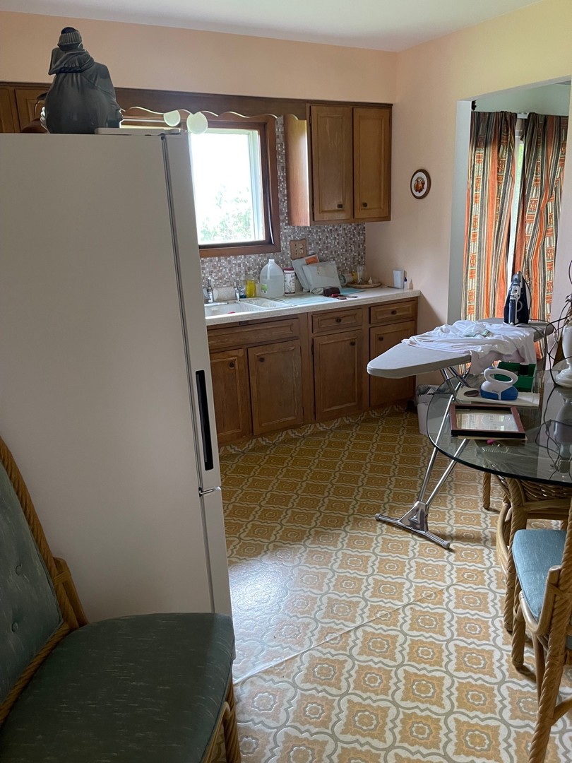 615 E Turner Avenue, Roselle, IL