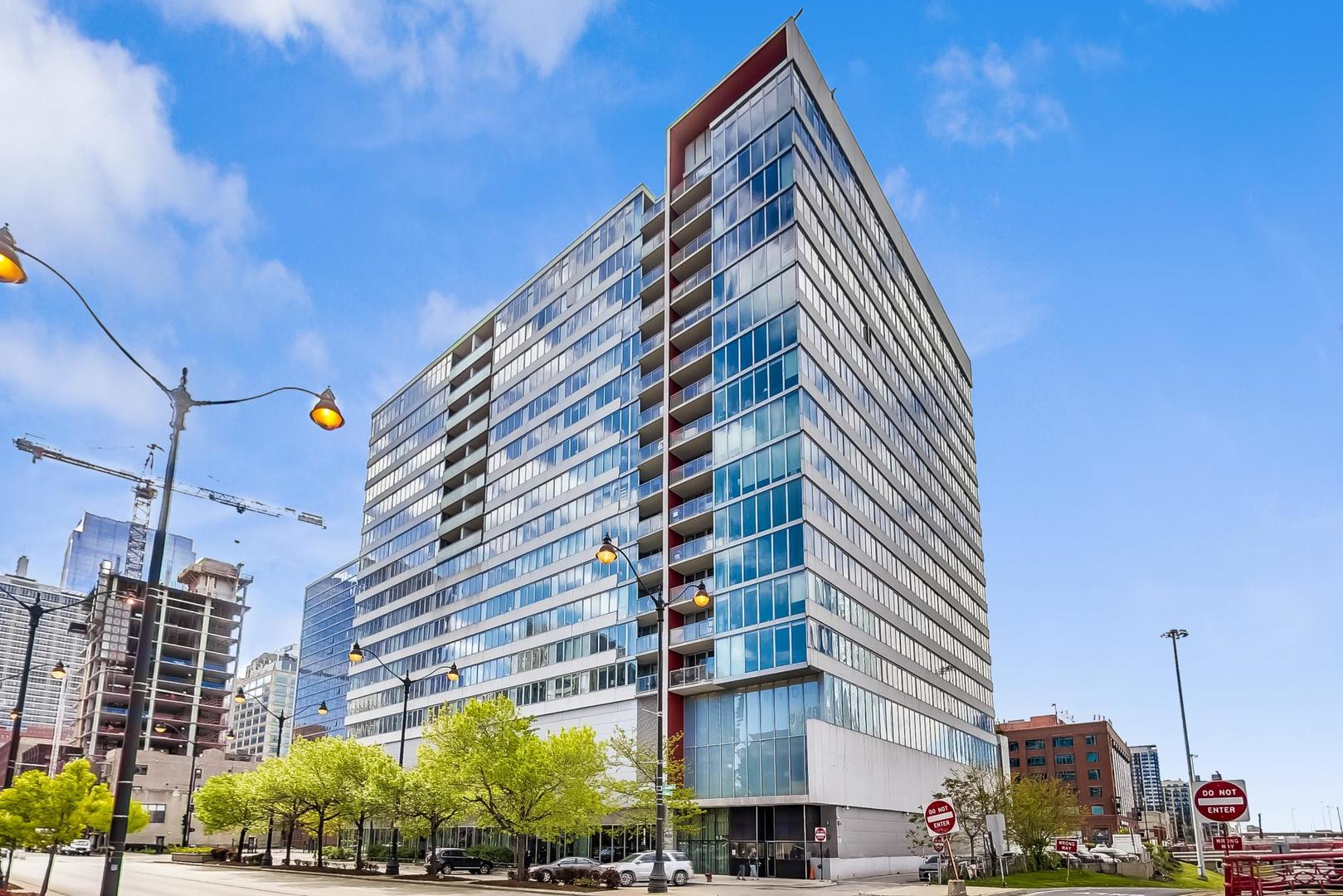 659 W RANDOLPH Avenue #1716, Chicago, IL