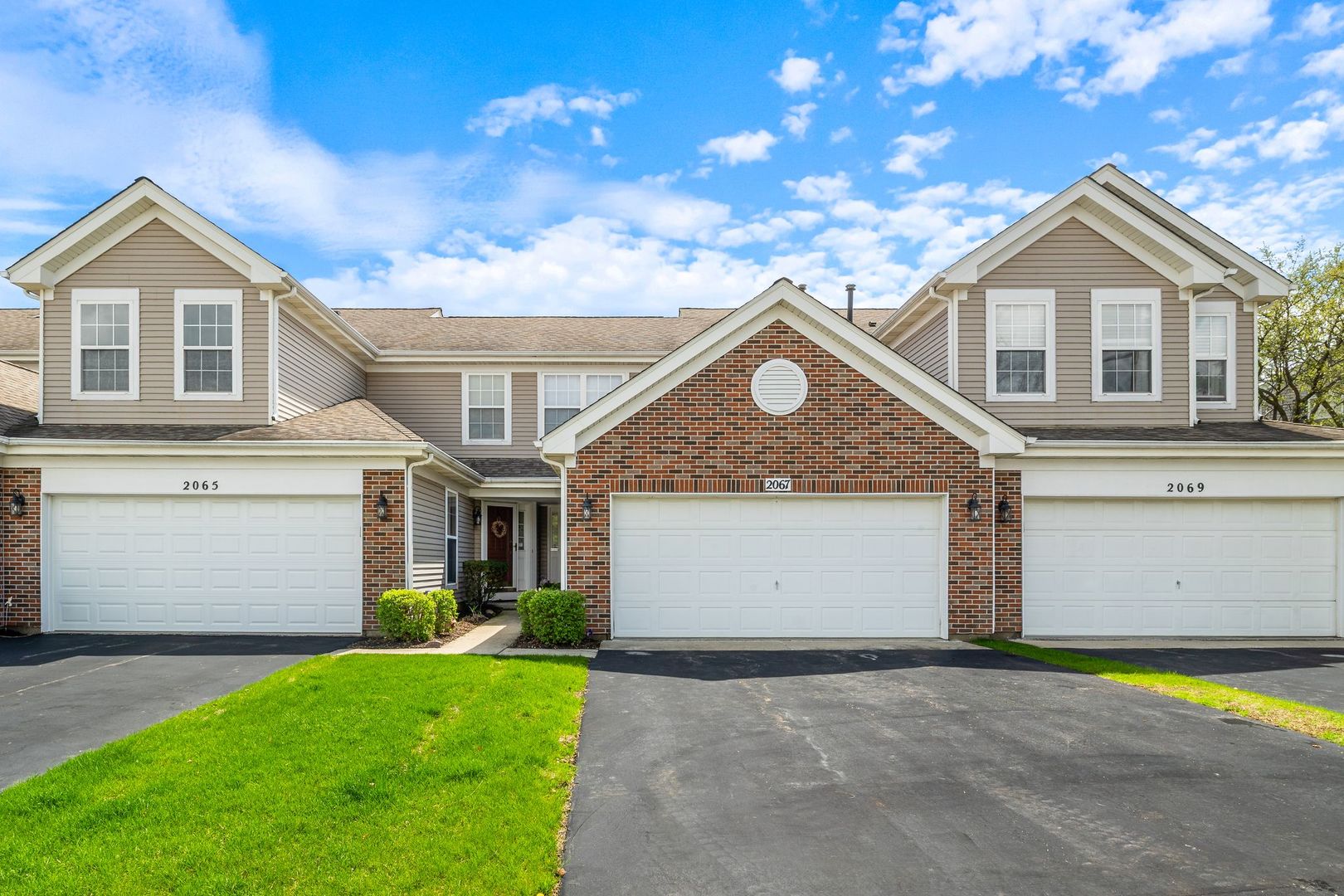 2067 Peach Tree Lane, Algonquin, IL