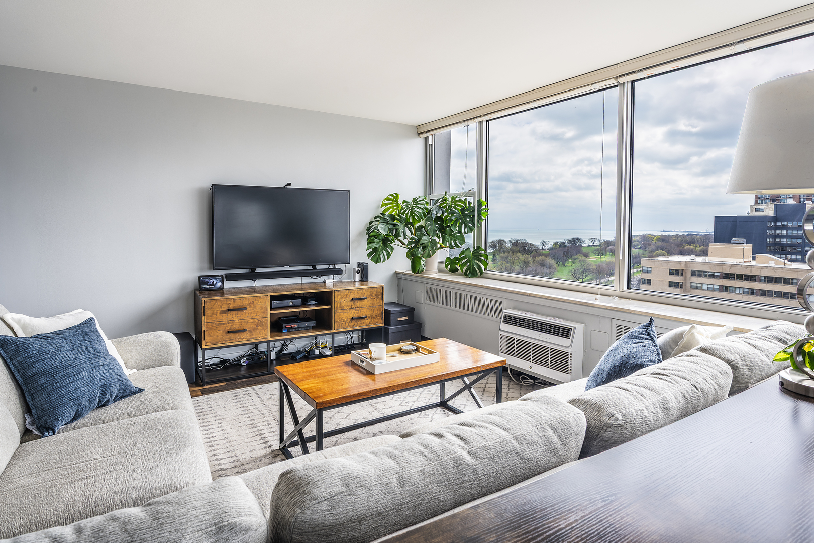 4250 N Marine Drive #1508, Chicago, IL