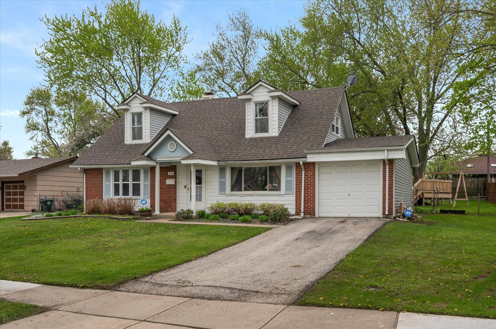 575 Jamison Lane, Hoffman Estates, IL