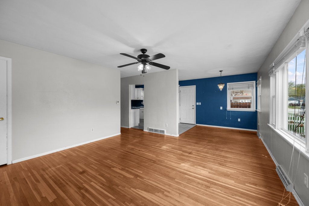 1815 Cody Street, Bettendorf, IA