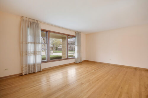 1274 Biscayne Drive, Elk Grove Village, IL