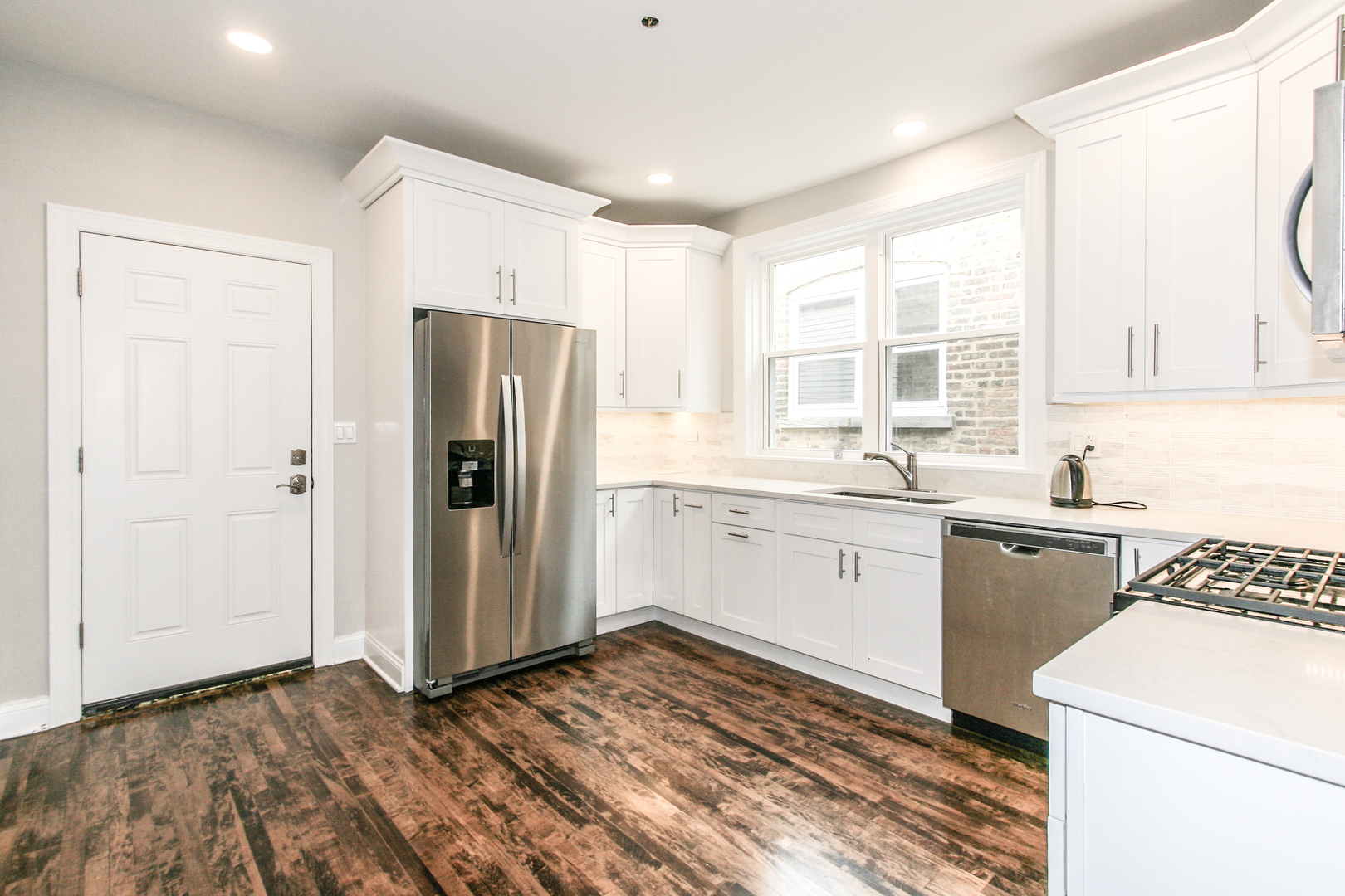 5317 W Montrose Avenue #2, Chicago, IL