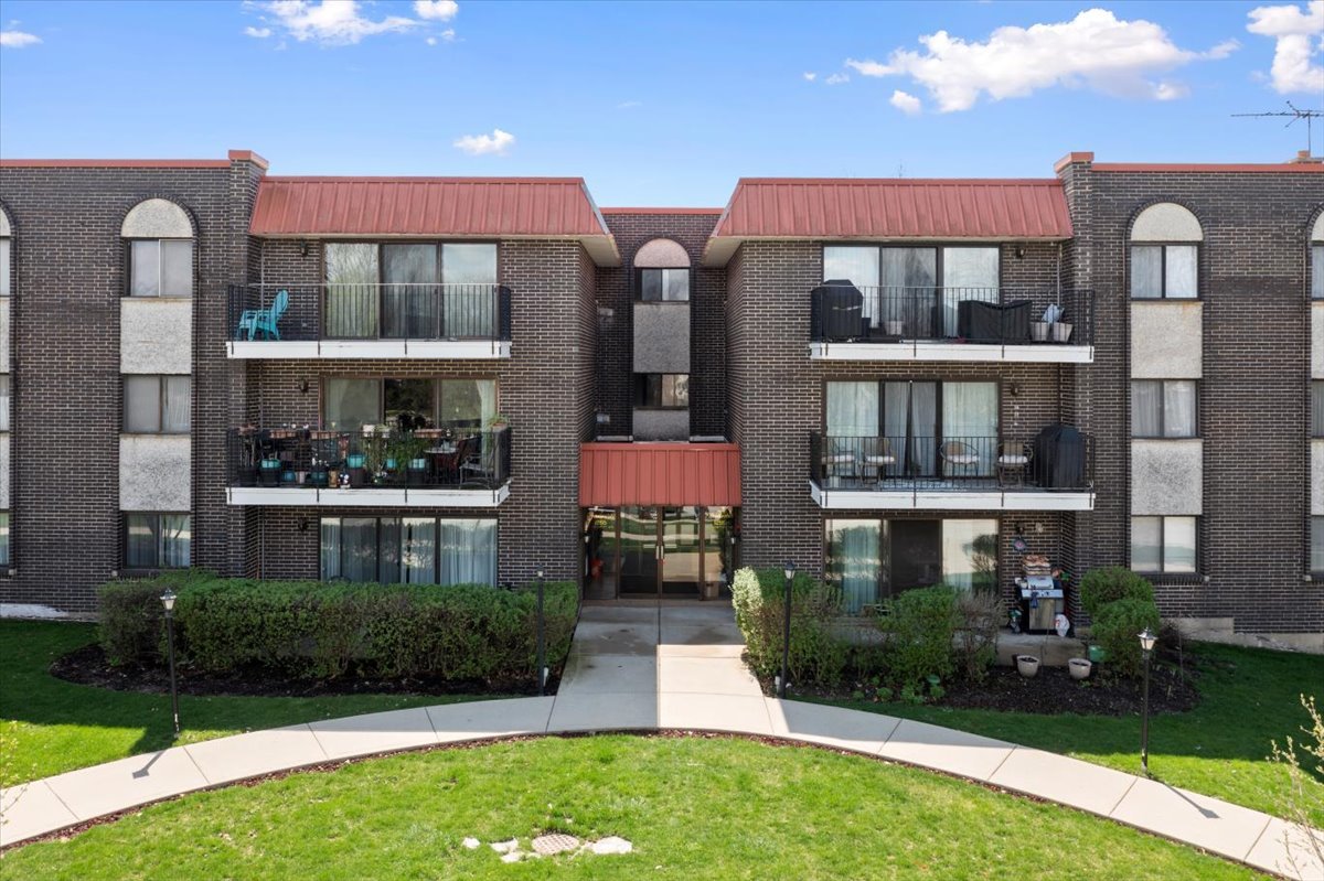 1255 W Prospect Avenue #109, Mount Prospect, IL