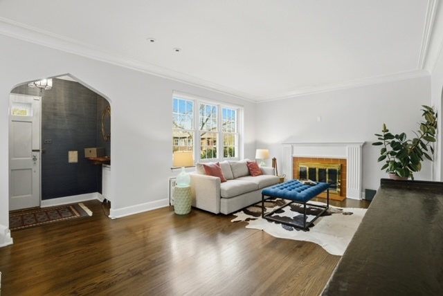 5455 W Cullom Avenue, Chicago, IL