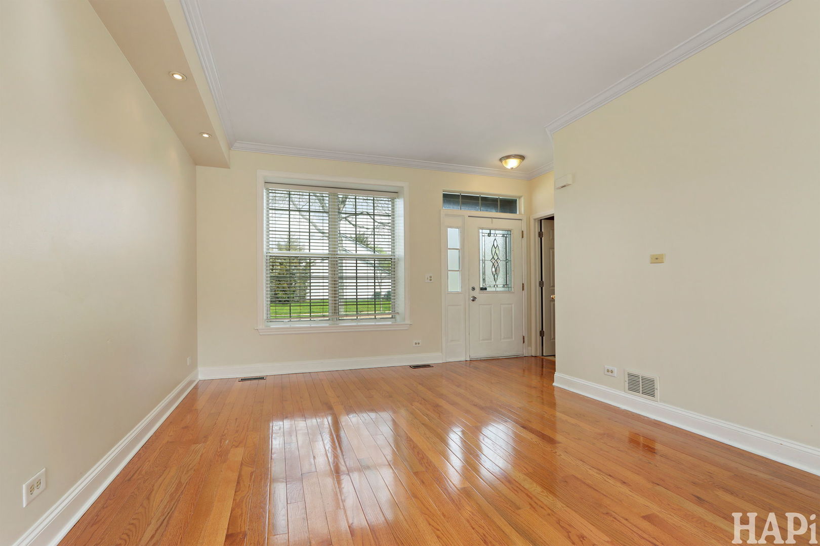 1901 BARNHILL Drive, Mundelein, IL