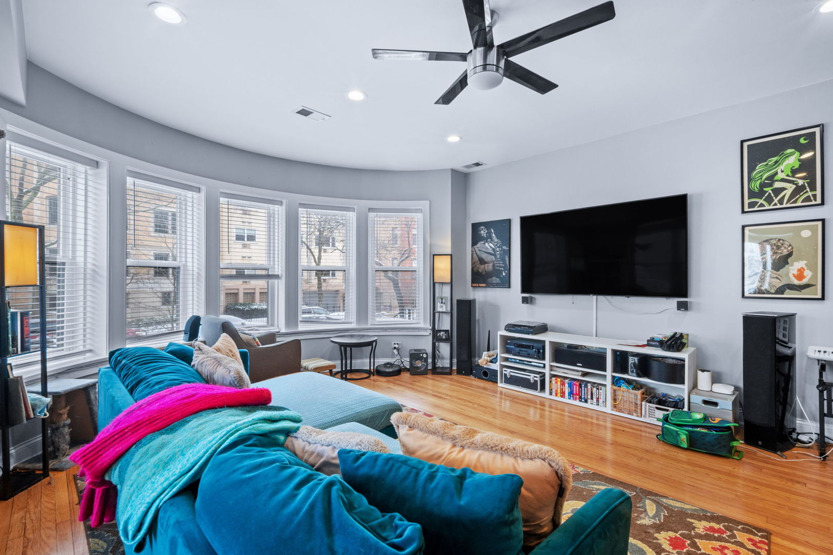 612 W Stratford Place #1, Chicago, IL