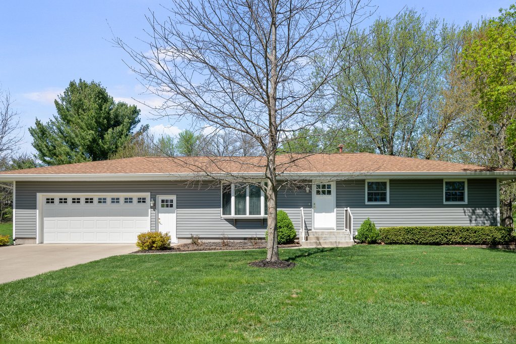 207 Amber Lane, Geneseo, IL