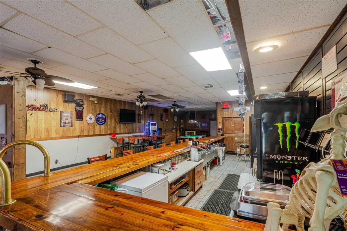 206 W Locust Street, Fairbury, IL