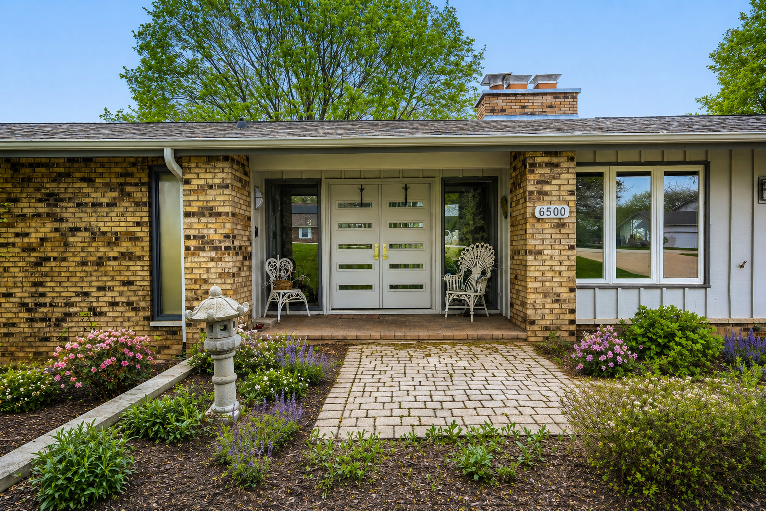 6500 Rowland Road, Huntley, IL