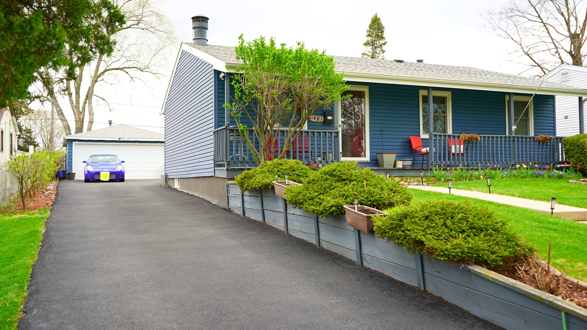 806 S Oak Street, West Chicago, IL