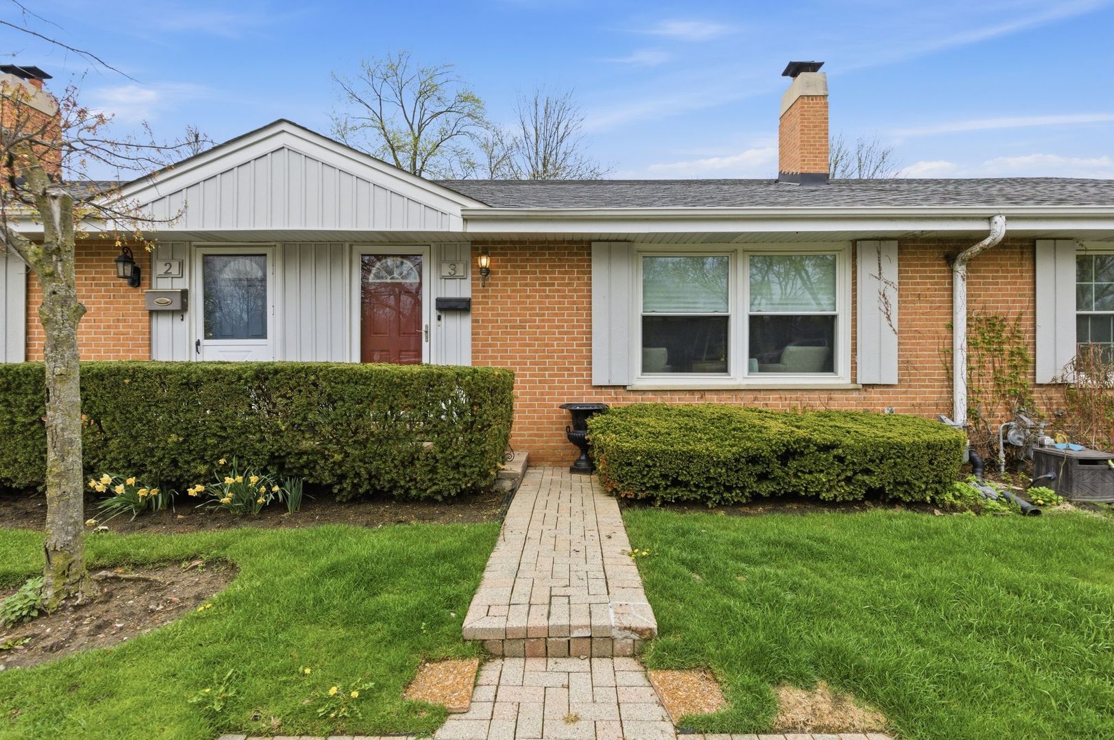 3 Robin Hood Lane, Northfield, IL