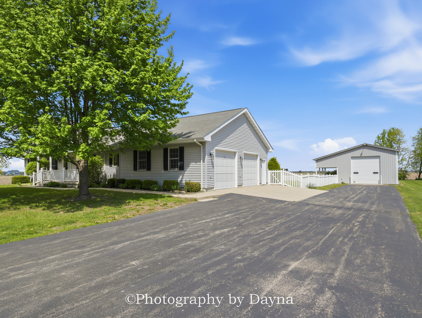 370 W Seneca Avenue, Bonfield, IL