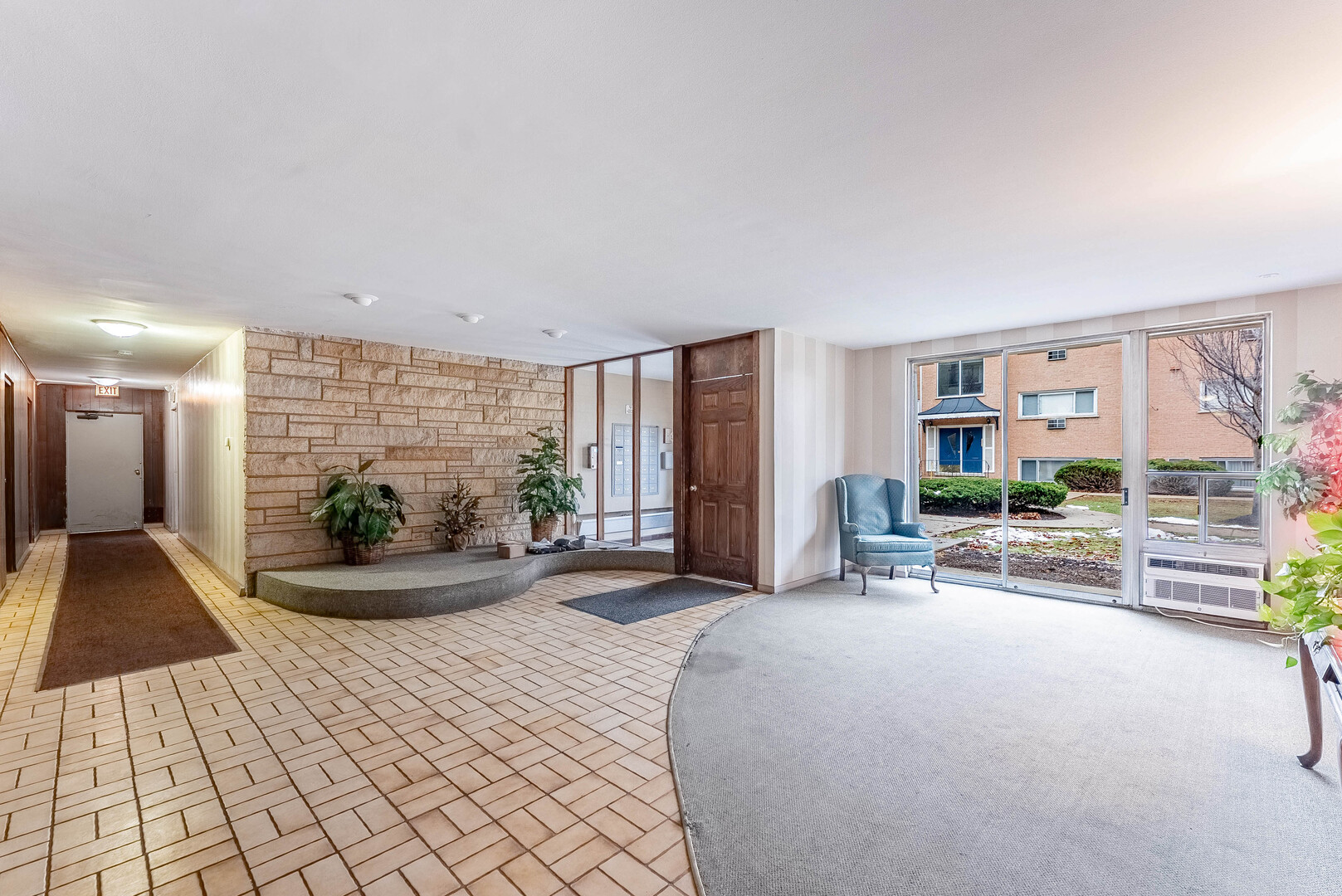 415 Wesley Avenue #24, Oak Park, IL