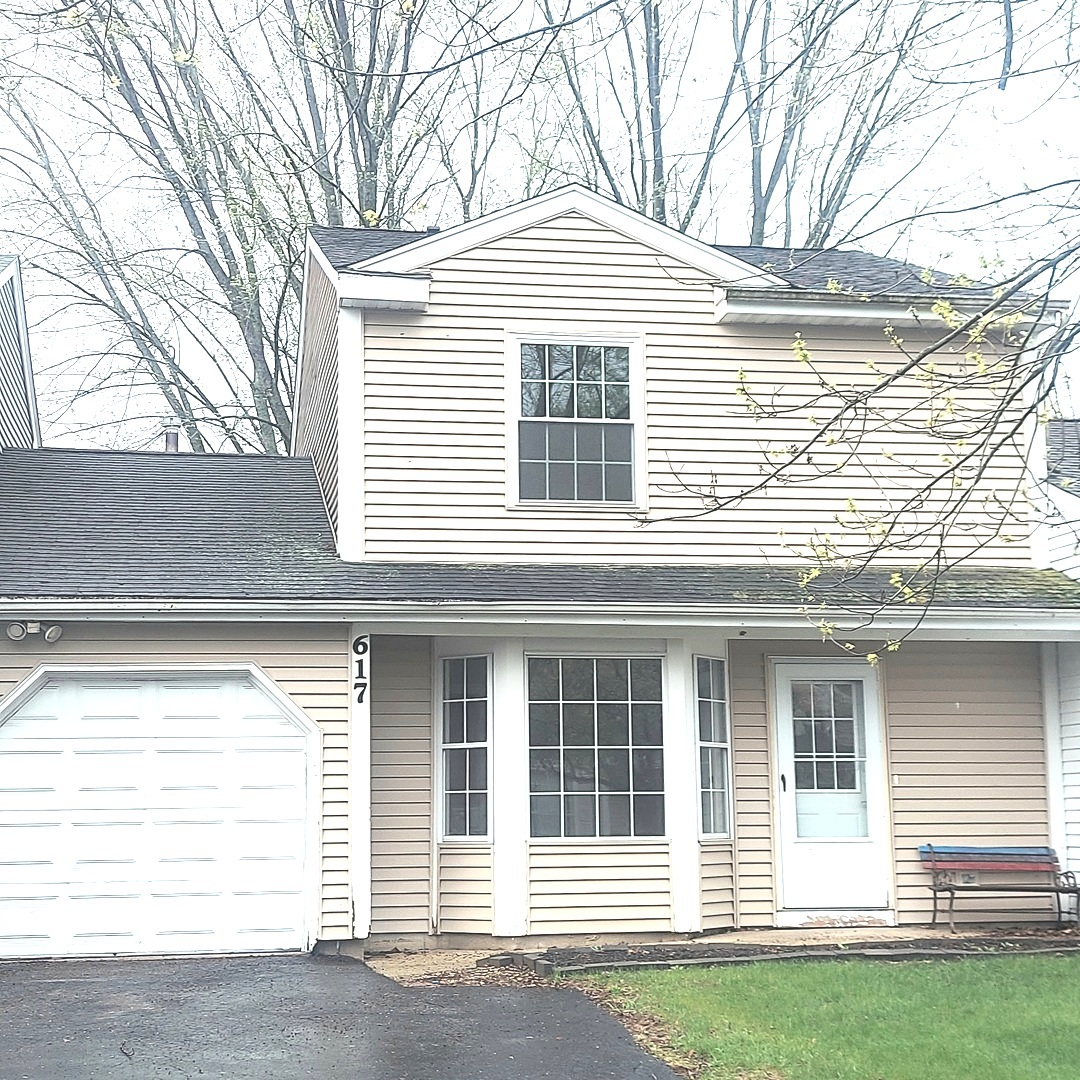 617 Yale Lane #617, Island Lake, IL