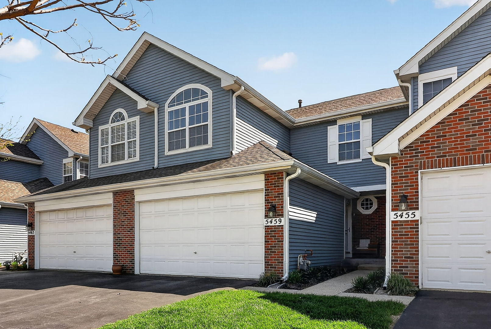5459 Elizabeth Place, Rolling Meadows, IL