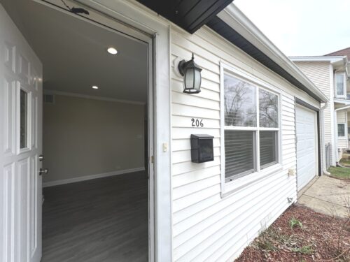 206 Raupp Boulevard, Buffalo Grove, IL
