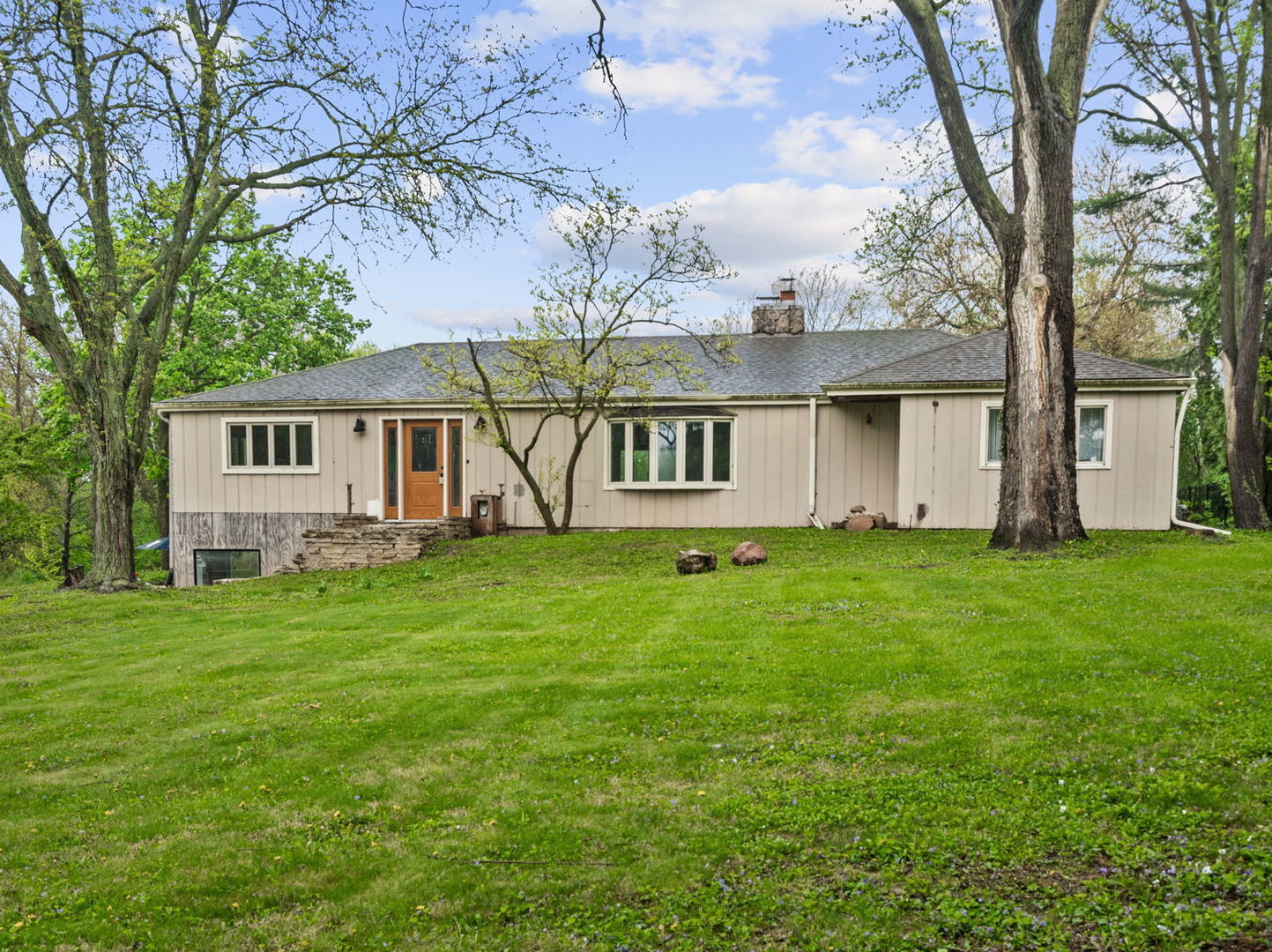 1S655 Taylor Road, Glen Ellyn, IL
