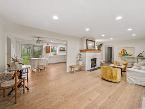 1S655 Taylor Road, Glen Ellyn, IL
