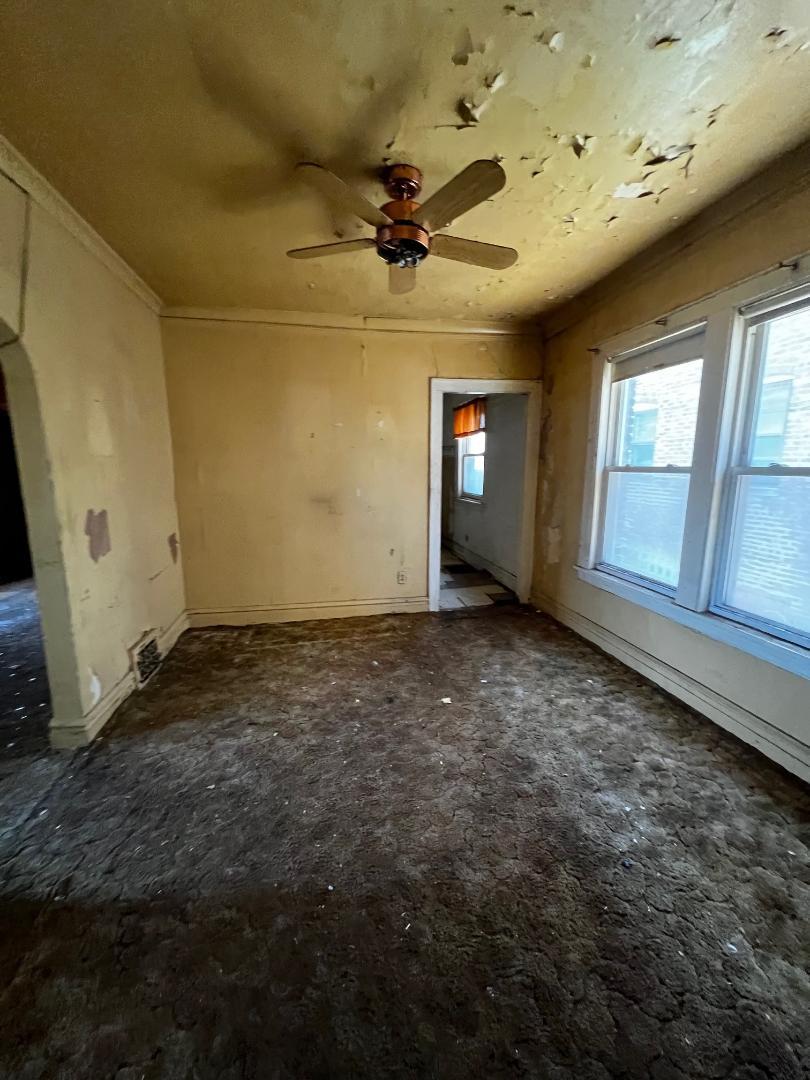 1535 E 74th Place, Chicago, IL