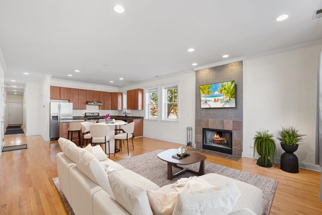 2204 N Natchez Avenue #1N, Chicago, IL