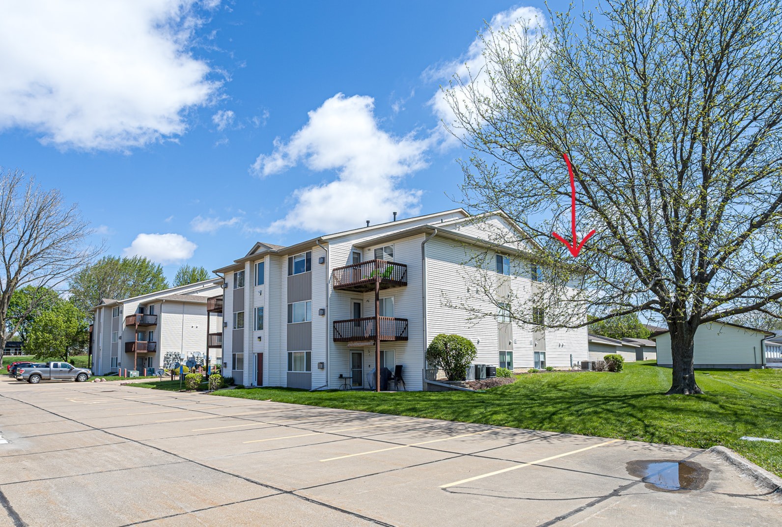 4186 Fairview Drive #9, Bettendorf, IA