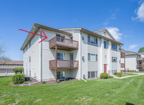 4186 Fairview Drive #9, Bettendorf, IA