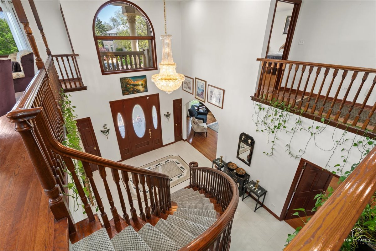 822 Coventry Lane, Oak Brook, IL