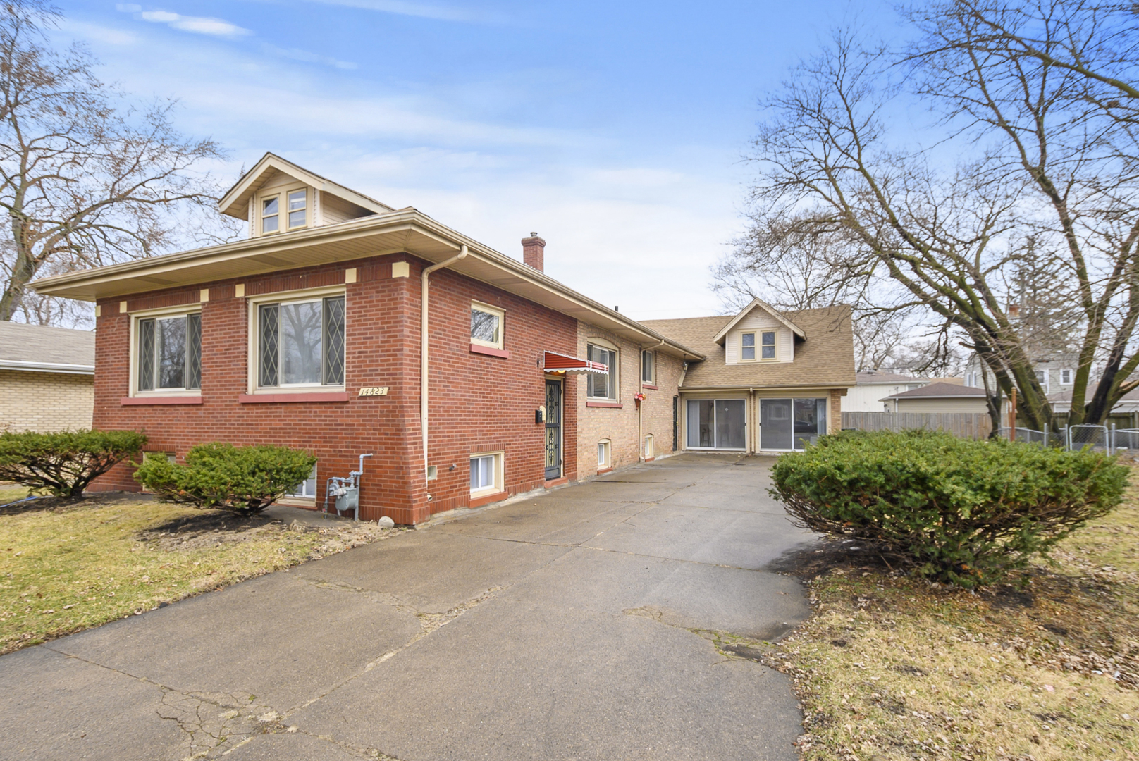 14823 Grant Street, Dolton, IL