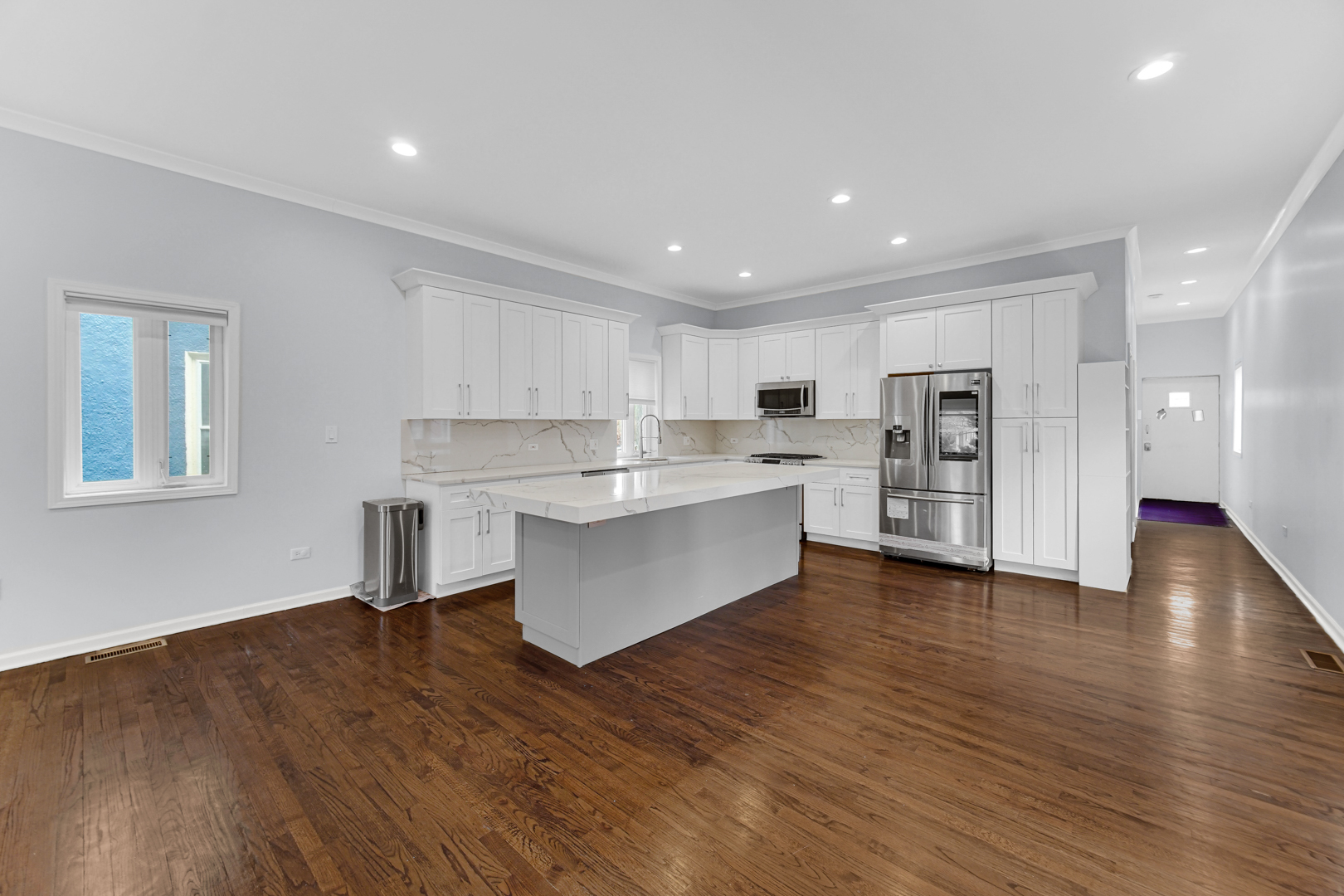 1915 Dewey Avenue, Evanston, IL