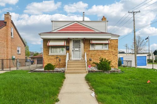 8853 S Troy Avenue, Evergreen Park, IL