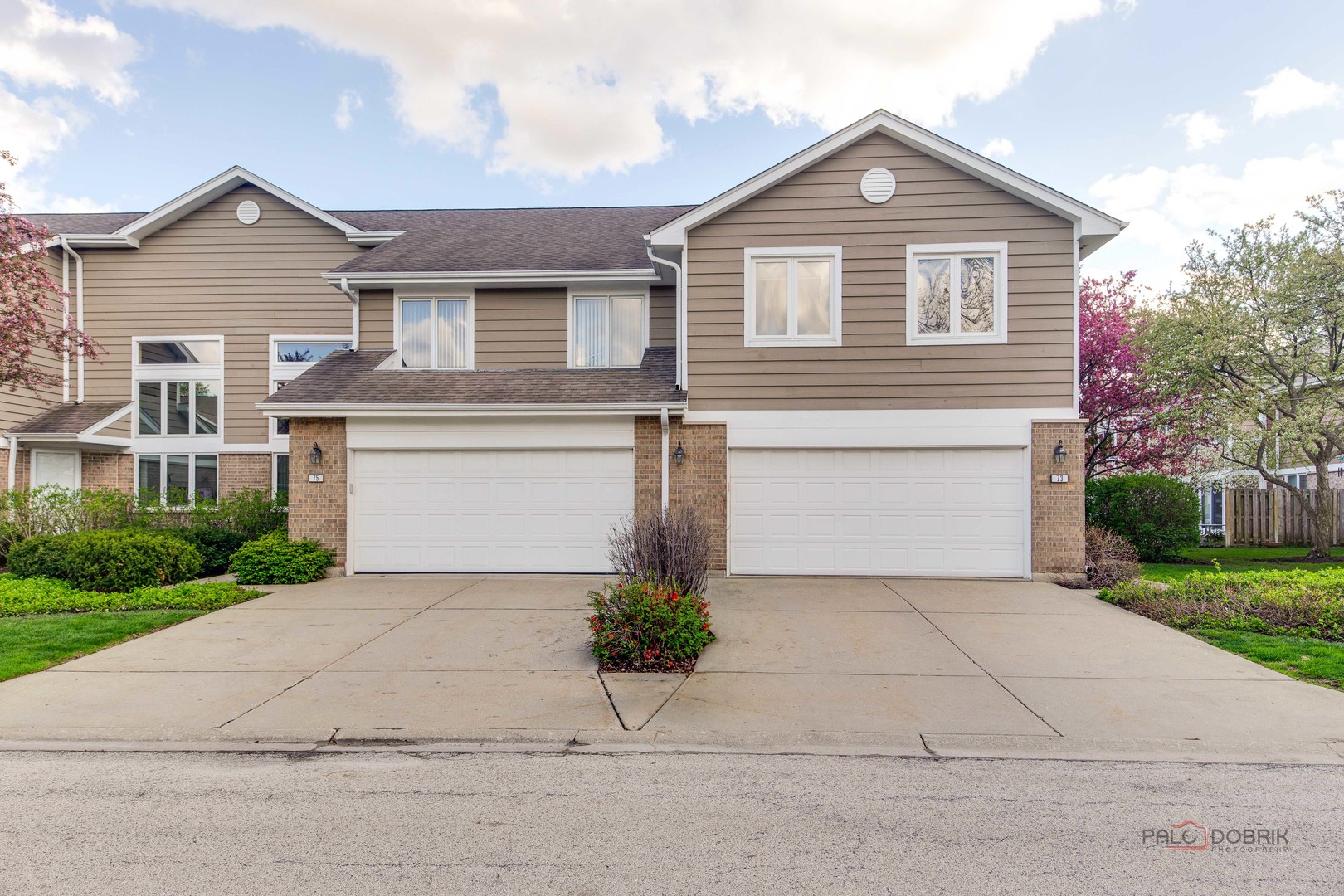 73 Woodstone Drive, Buffalo Grove, IL