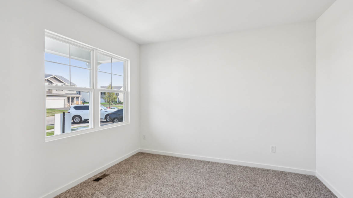 992 Sapphire Lane, Montgomery, IL