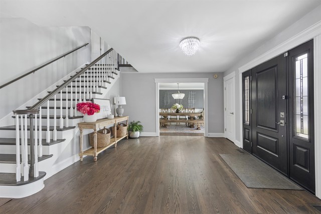 11602 Briarwood Lane, Burr Ridge, IL