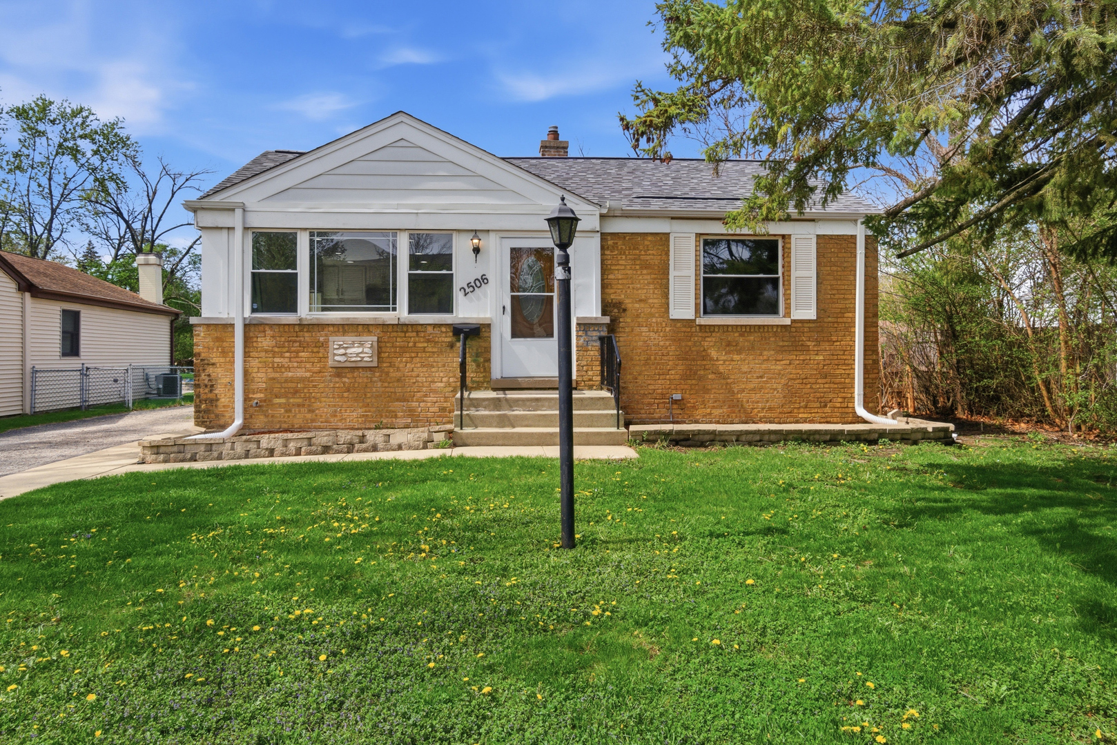 2506 Rusty Drive, Des Plaines, IL