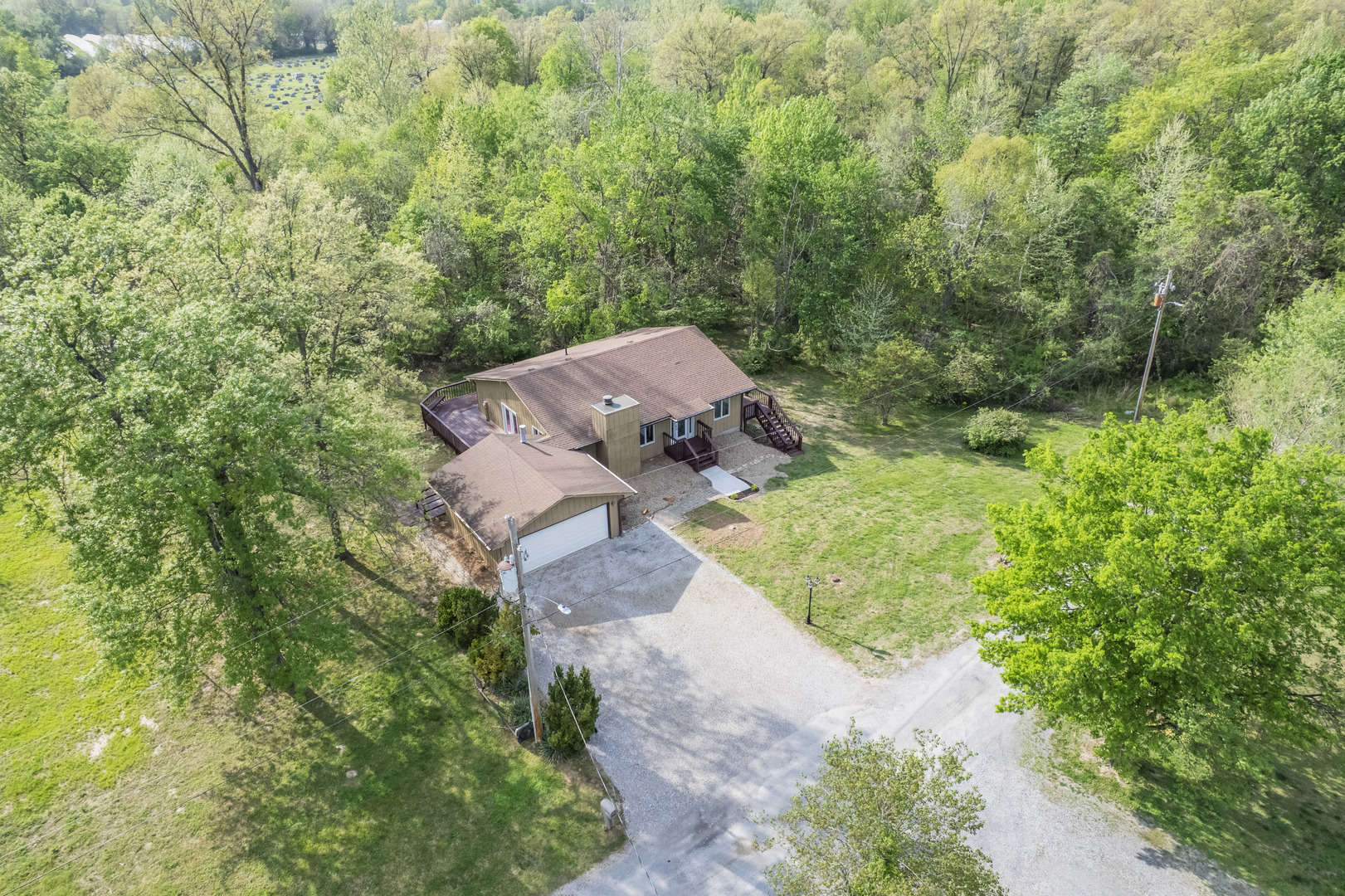 1005 S Pine Tree Drive, Carterville, IL