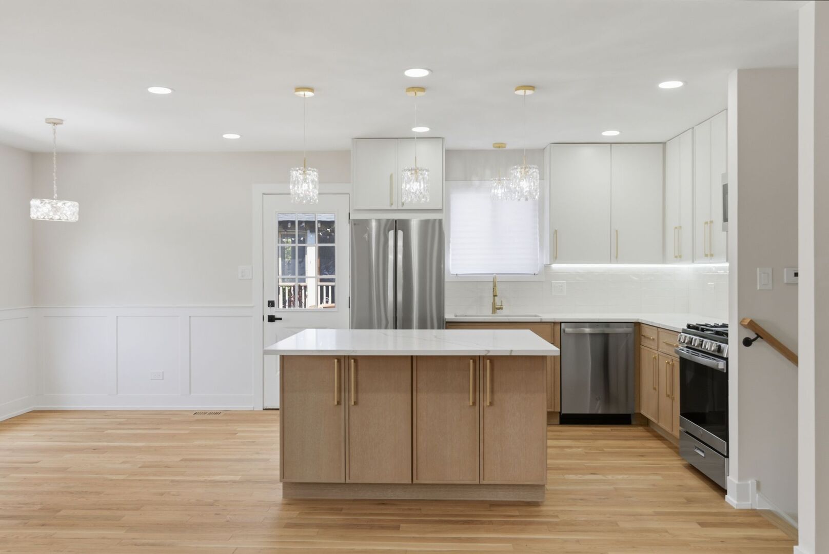 16801 90th Avenue, Orland Hills, IL