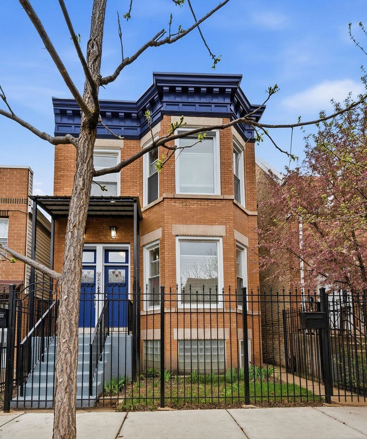 3254 W Hirsch Avenue, Chicago, IL