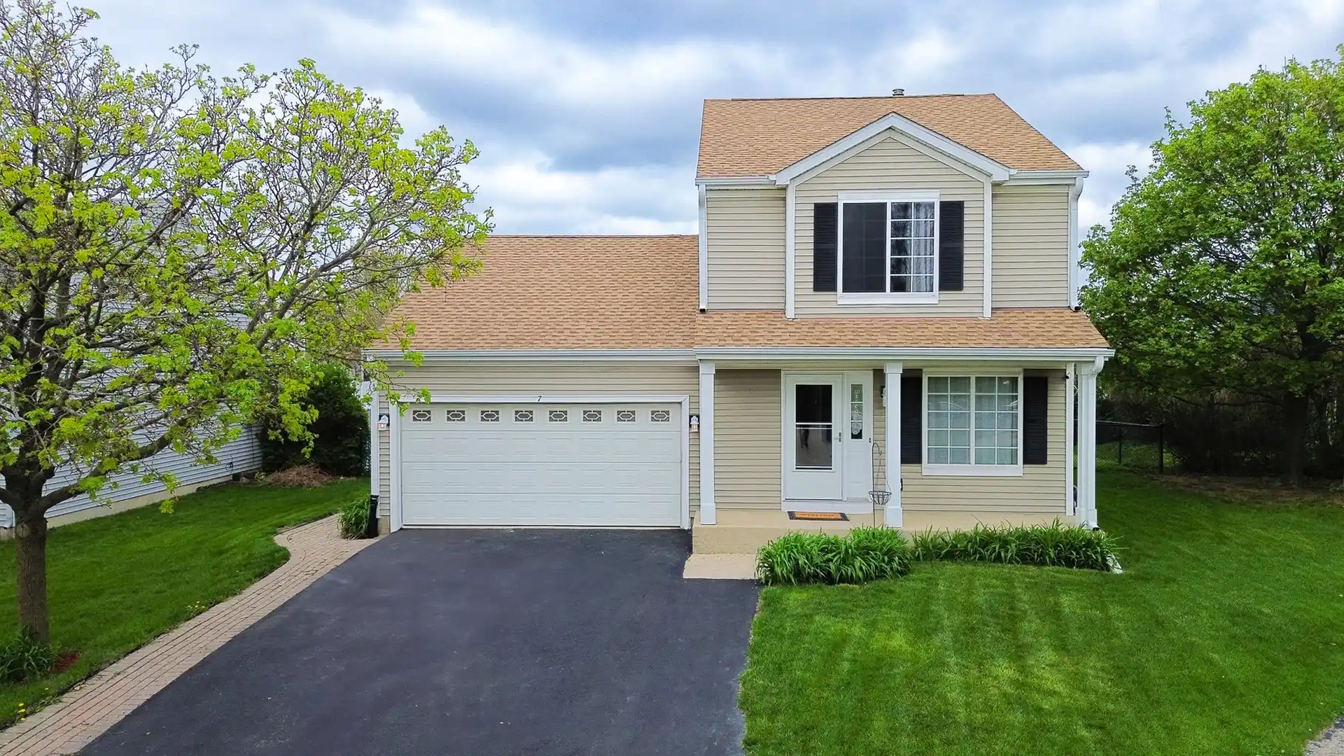 7 Gladys Court, South Elgin, IL